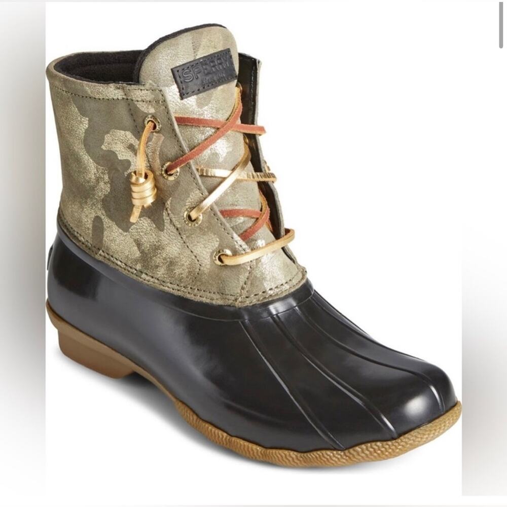 Sperry Top-Sider Saltwater WMNS Duck‎ Metallic Olive Camo Boot STS86694.
